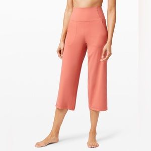 Lululemon Align wide-leg cropped pant with pockets